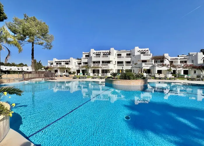 Balaia Golf Vilage 4 With Pool By Homing アパート